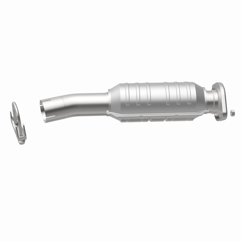 MagnaFlow Direct Fit Catalytic Converter 04 Toyota Sienna 3.3L