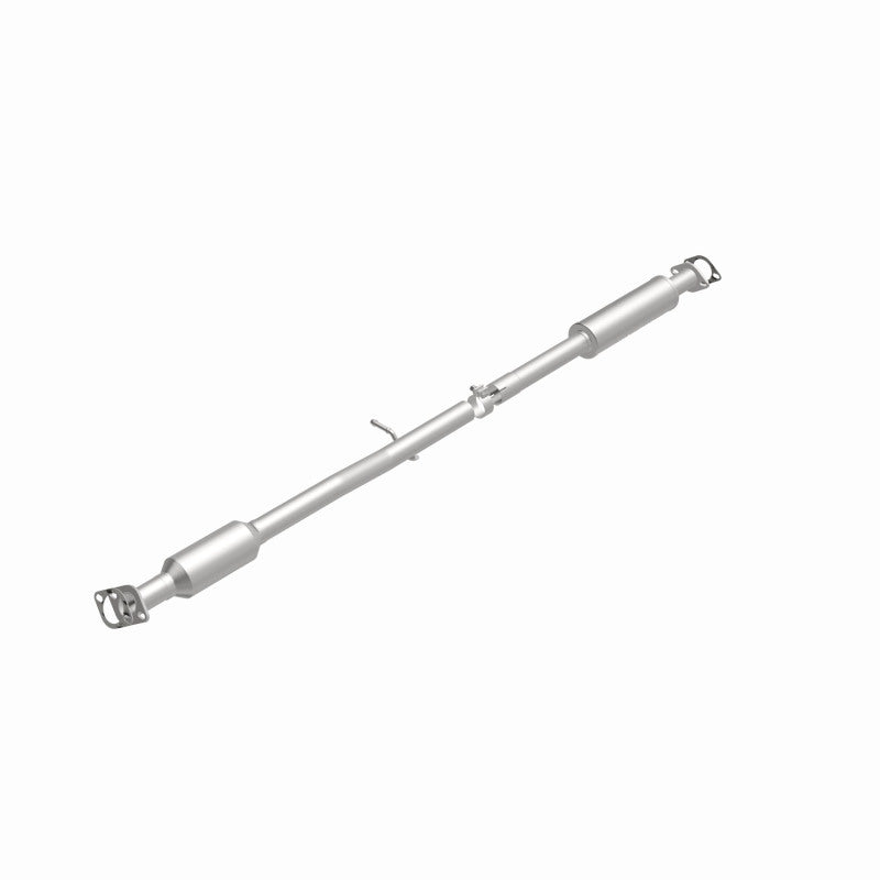 MagnaFlow Direct Fit Catalytic Converter OEM 14-15 Hyundai Tucson 2.0L Underbody