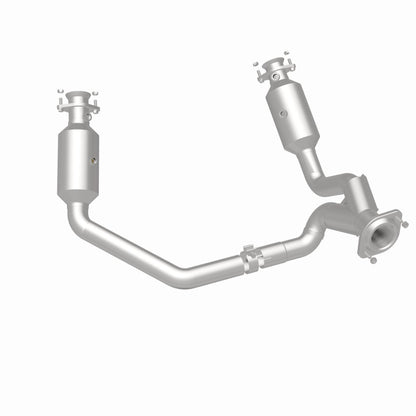 MagnaFlow 19-24 Ram 1500 5.7L OEM Grade Federal/EPA Compliant Direct-Fit Catalytic Converter