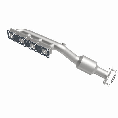MagnaFlow 2004 Nissan Titan 5.6L Direct Fit Converter