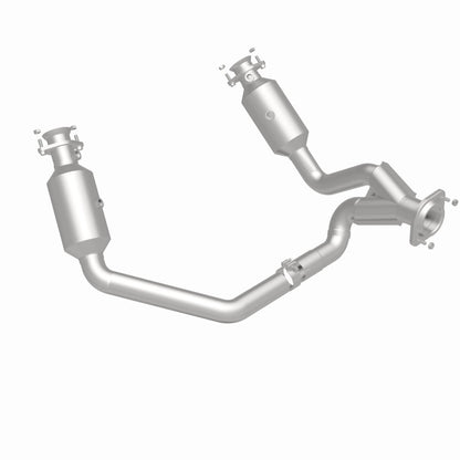MagnaFlow 19-24 Ram 1500 5.7L OEM Grade Federal/EPA Compliant Direct-Fit Catalytic Converter