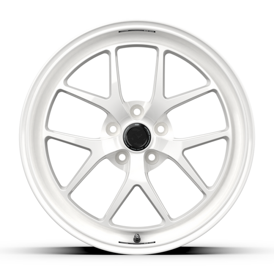 fifteen52 Sector RSR 19x9.5 5x114.3 38mm ET 73.1mm Center Bore Rally White