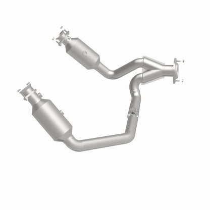 MagnaFlow 19-24 Ram 1500 5.7L OEM Grade Federal/EPA Compliant Direct-Fit Catalytic Converter