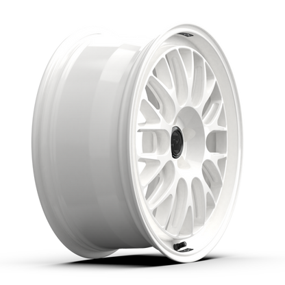 fifteen52 Holeshot RSR 19x9.5 5x114.3 38mm ET 73.1mm Center Bore Rally White