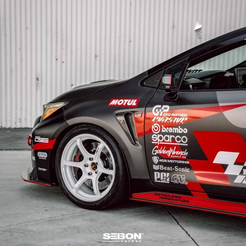 Seibon 2023 Toyota GR Corolla OE-Style Dry Carbon Fenders