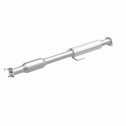 Magnaflow 12-14 Azera 3.3L Underbody Direct Fit Converter