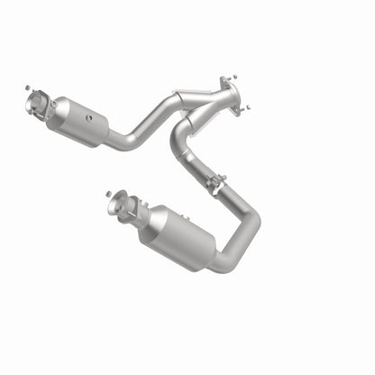 MagnaFlow 19-24 Ram 1500 5.7L OEM Grade Federal/EPA Compliant Direct-Fit Catalytic Converter