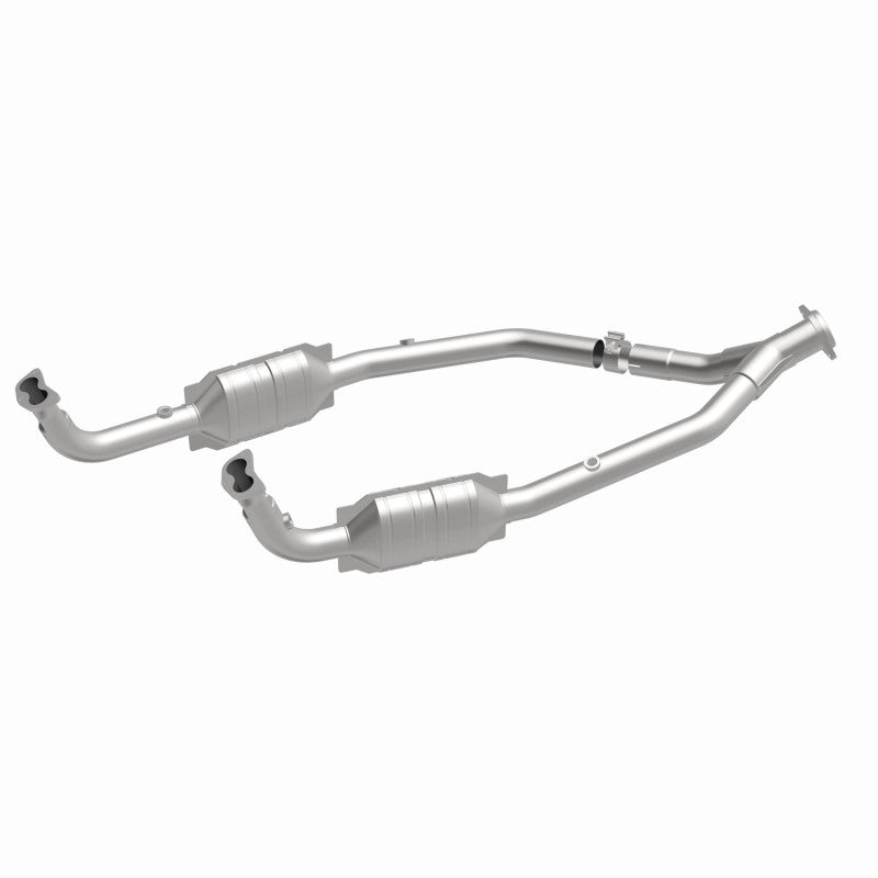MagnaFlow Direct Fit Catalytic Converter 99-04 LR Discovery V8 OEM