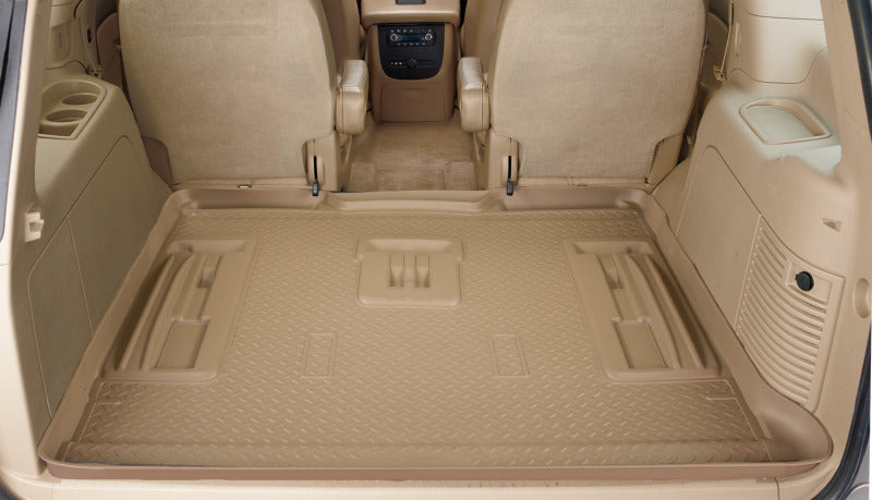 Husky Liners 02-06 GM Trailblazer/Bravada/Envoy/05-08 Saab 9-7X Classic Style Black Rear Cargo Liner