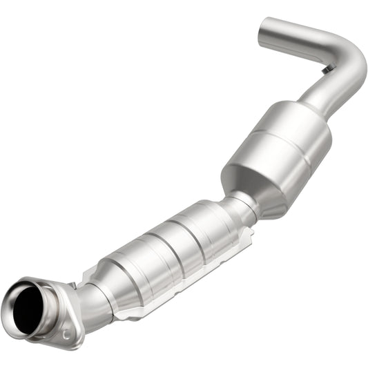 MagnaFlow Direct Fit Catalytic Converter 05-07 Ford E150 4.6L Driver Side