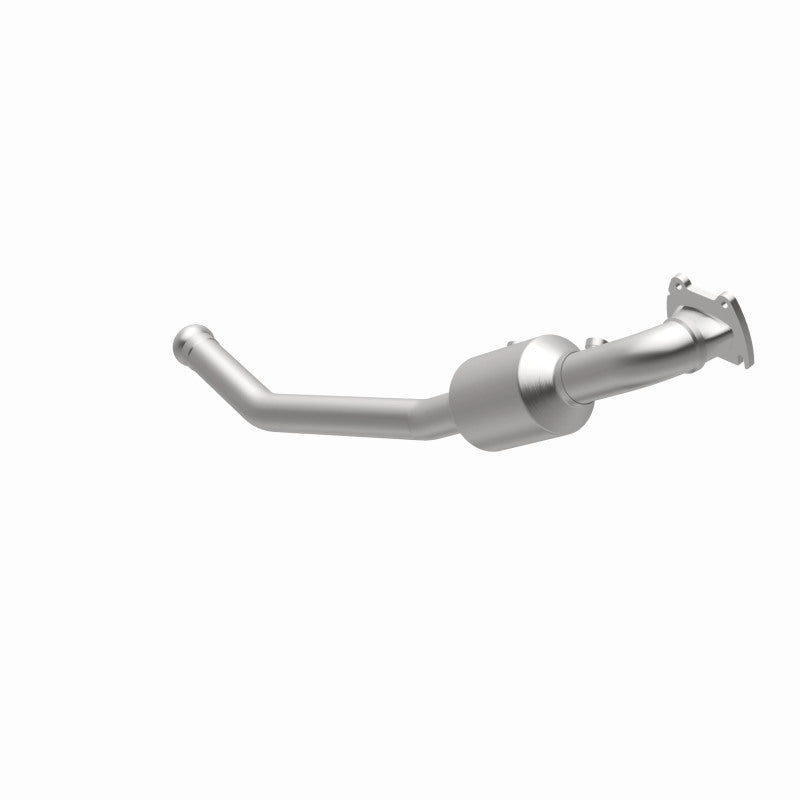 MagnaFlow Direct Fit Catalytic Conv 13-18 Dodge Durango 3.6L V6 / 13-18 Jeep Grand Cherokee 3.6L V6