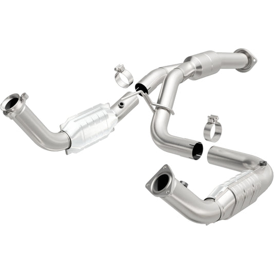 MagnaFlow Direct Fit Catalytic Converter 11-13 Chev Silverado 2500 HD/3500 HD 6.0L