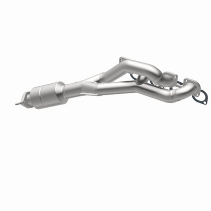 MagnaFlow Direct Fit Catalytic Conv BMW 99-03 540I 4.4L / 99-01 740I/740IL 4.4L California - P/S