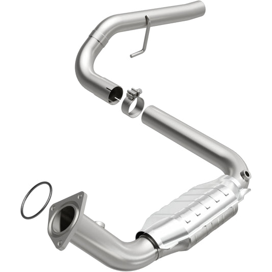 MagnaFlow Direct Fit Catalytic Conv 02-06 Cadillac Escalade / 02-06 GM Yukon (Inc Denali) 6.0L D/S