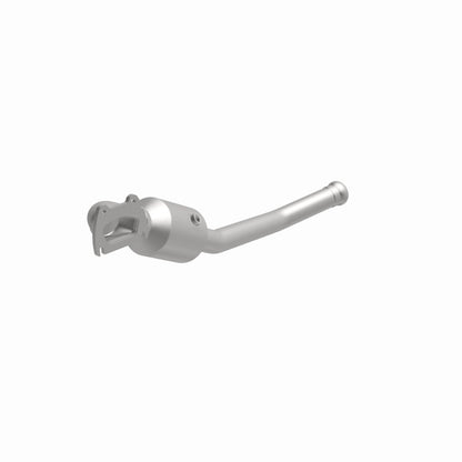 MagnaFlow Direct Fit Catalytic Conv 13-18 Dodge Durango 3.6L V6 / 13-18 Jeep Grand Cherokee 3.6L V6