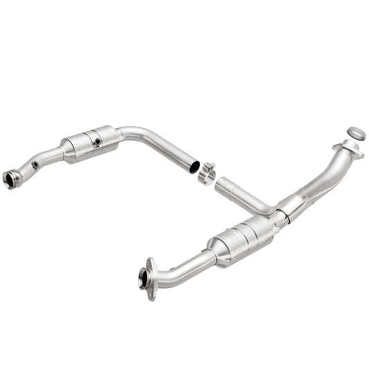 MagnaFlow DF Conv Ford/Mercury 06-10 Explorer/Mountaineer/ 07-10 Explorer SportTrac 4.0L Y-Pipe Assy