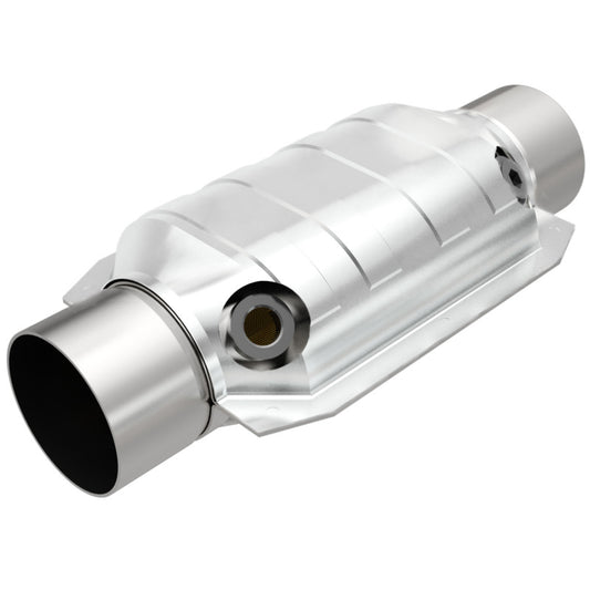 MagnaFlow Universal Catalytic Converter 3 W/Dual O2 Boss
