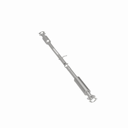 MagnaFlow Direct Fit Catalytic Converter OEM 14-15 Hyundai Tucson 2.0L Underbody
