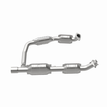 MagnaFlow Direct Fit Catalytic Converter Ford E350 Van 06 5.4L OEM