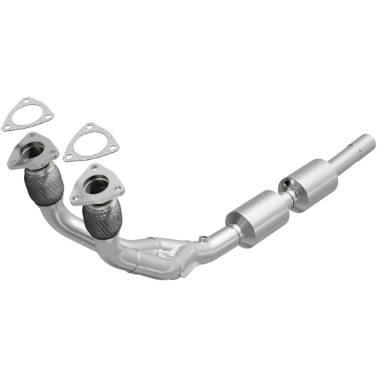 MagnaFlow Direct Fit Catalytic Converter 02-05 Golf 2.8L Underbody