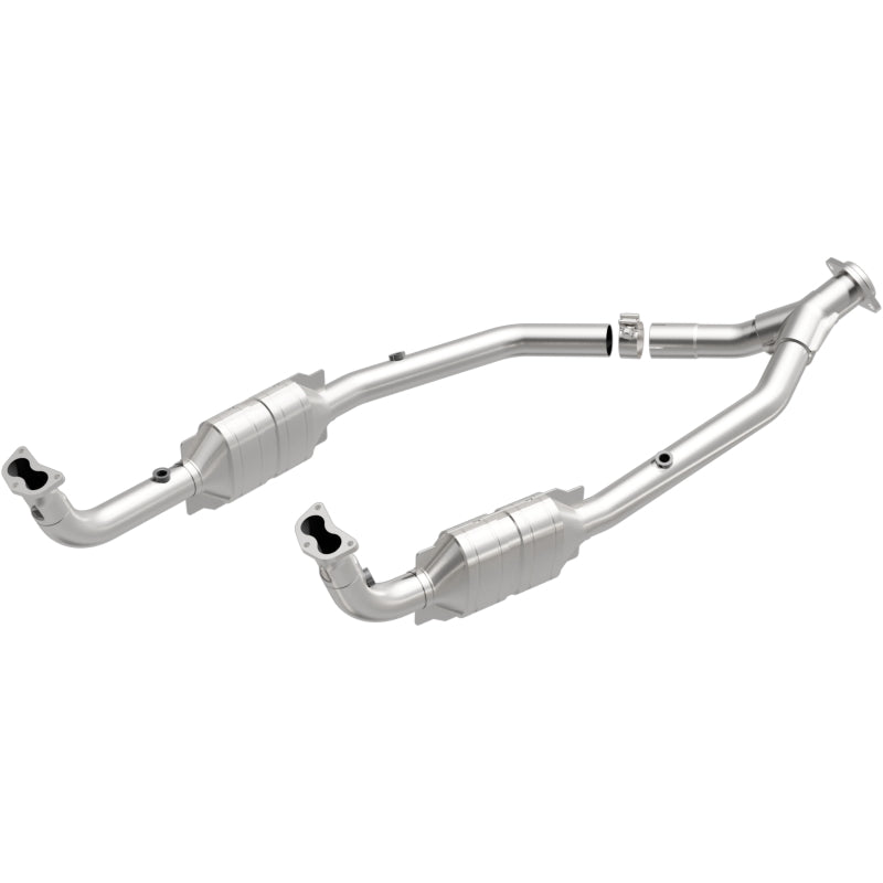 MagnaFlow Direct Fit Catalytic Converter 99-04 LR Discovery V8 OEM