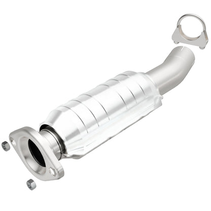 MagnaFlow Direct Fit Catalytic Converter 04 Toyota Sienna 3.3L