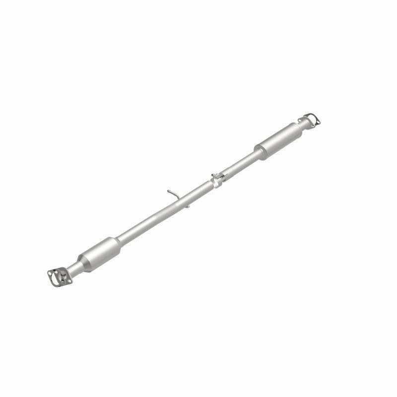 MagnaFlow Direct Fit Catalytic Converter OEM 14-15 Hyundai Tucson 2.0L Underbody