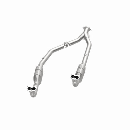 MagnaFlow Direct Fit Catalytic Converter 99-04 LR Discovery V8 OEM