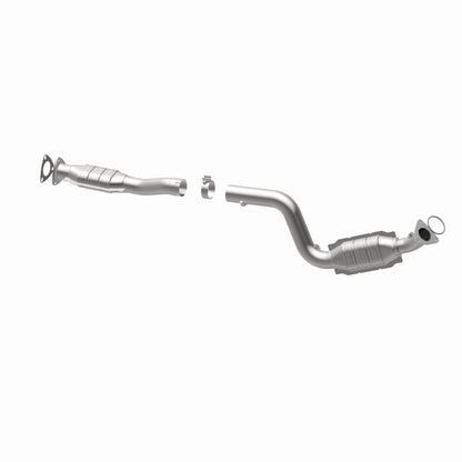 MagnaFlow Direct Fit Catalytic Converter 03-07 GM 2500/3500 Passenger Side