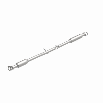 MagnaFlow Direct Fit Catalytic Converter OEM 14-15 Hyundai Tucson 2.0L Underbody