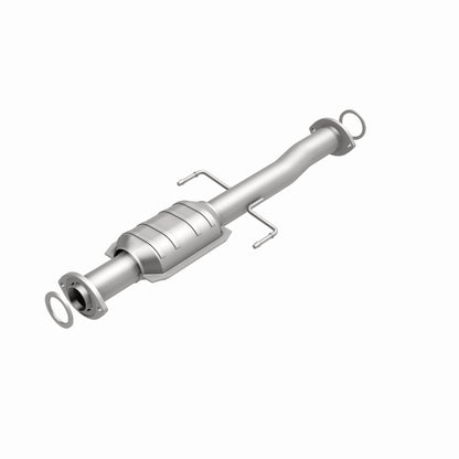 MagnaFlow Direct Fit Catalytic Converter 02-04 Toyota Tacoma 2.7L Rear