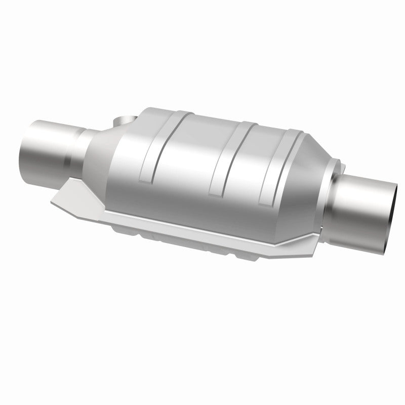 MagnaFlow Universal Catalytic Converter 2 W/Single O2 Boss
