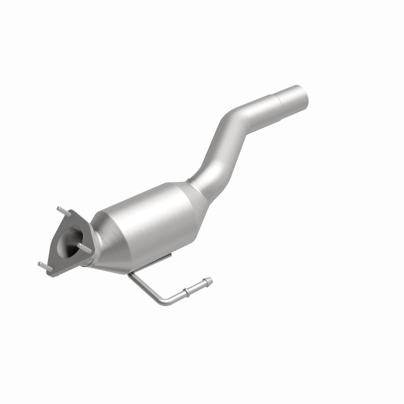 MagnaFlow Direct Fit Catalytic Converter 04-07 VW Touareg 4.2L Driver Side