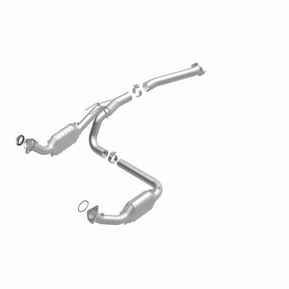 MagnaFlow Direct Fit Catalytic Converter Chevy Express 4.3L/5.4L