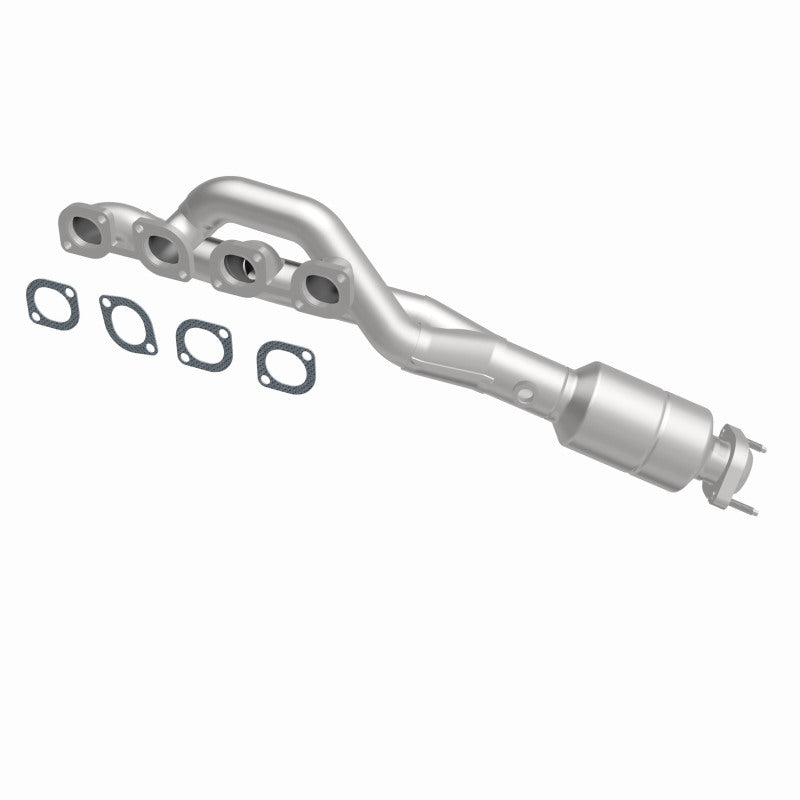 MagnaFlow Direct Fit Catalytic Conv BMW 99-03 540I 4.4L / 99-01 740I/740IL 4.4L California - P/S