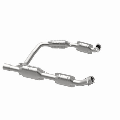 MagnaFlow Direct Fit Catalytic Converter Ford E350 Van 06 5.4L OEM