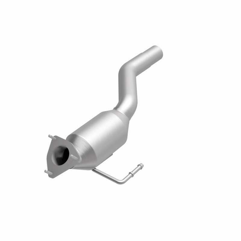 MagnaFlow Direct Fit Catalytic Converter 04-07 VW Touareg 4.2L Driver Side