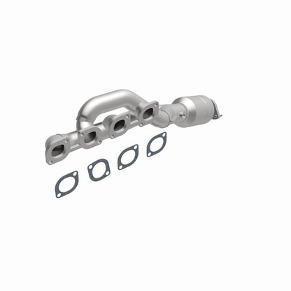 MagnaFlow Direct Fit Catalytic Conv BMW 99-03 540I 4.4L / 99-01 740I/740IL 4.4L California - P/S