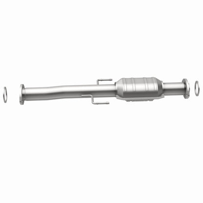 MagnaFlow Direct Fit Catalytic Converter 02-04 Toyota Tacoma 2.7L Rear