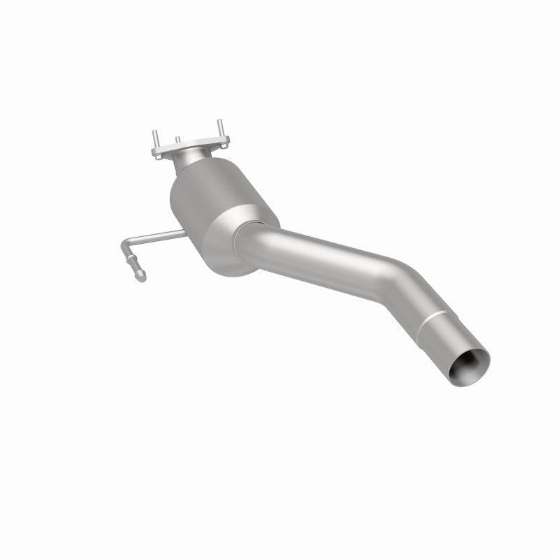 MagnaFlow Direct Fit Catalytic Converter 04-07 VW Touareg 4.2L Driver Side