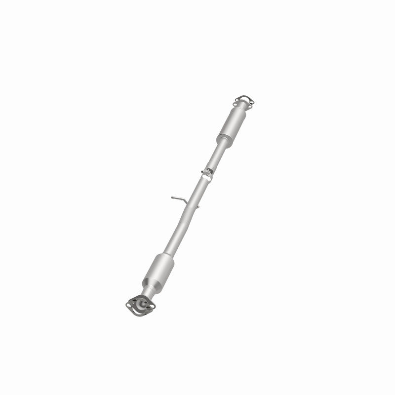 MagnaFlow Direct Fit Catalytic Converter OEM 14-15 Hyundai Tucson 2.0L Underbody