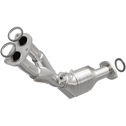 MagnaFlow Direct Fit Catalytic Converter 01-04 Toyota Tacoma Front 2.7L