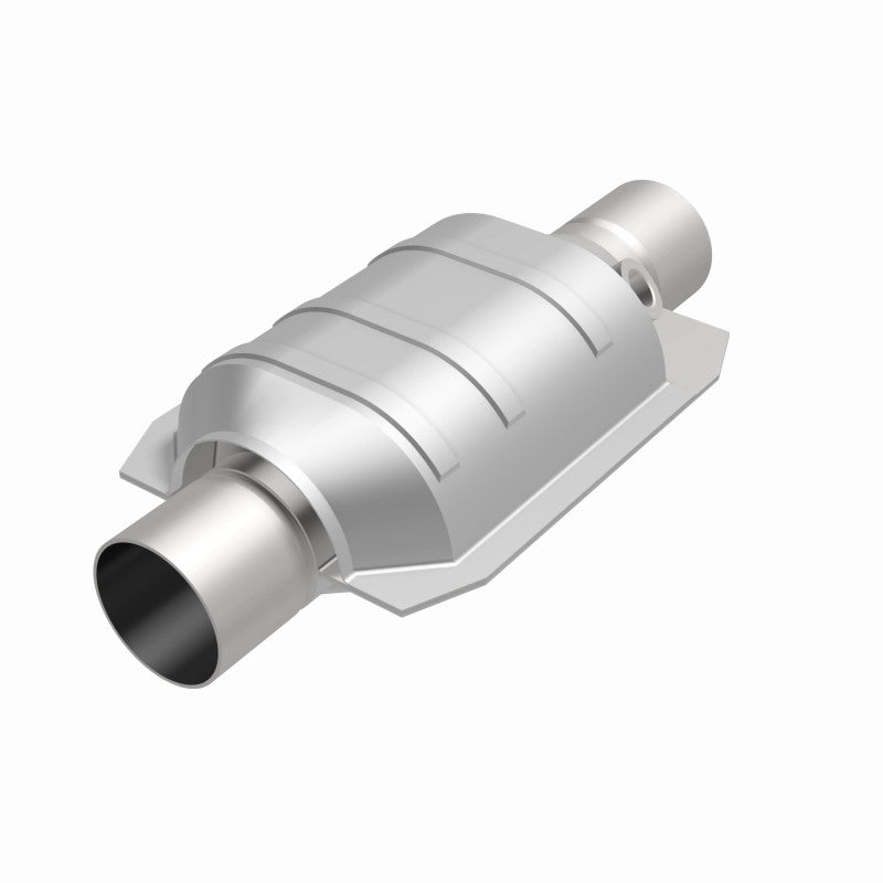 MagnaFlow Universal Catalytic Converter 2 W/Single O2 Boss