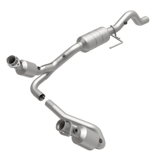 MagnaFlow Direct Fit Catalytic Converter 00-03 Durango 4WD 5.9L