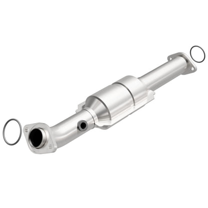 MagnaFlow Direct Fit Catalytic Converter 05-09 Toyota Tacoma 4.0L P/S Rear