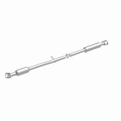 MagnaFlow Direct Fit Catalytic Converter OEM 14-15 Hyundai Tucson 2.0L Underbody