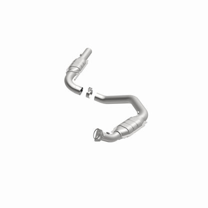 MagnaFlow Direct Fit Catalytic Converter 07-08 Express 2500 4.8L Driver Side