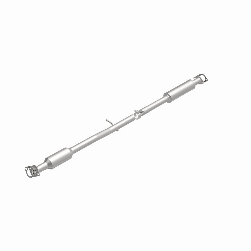 MagnaFlow Direct Fit Catalytic Converter OEM 14-15 Hyundai Tucson 2.0L Underbody