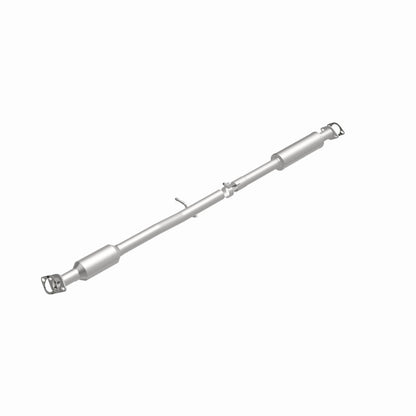 MagnaFlow Direct Fit Catalytic Converter OEM 14-15 Hyundai Tucson 2.0L Underbody