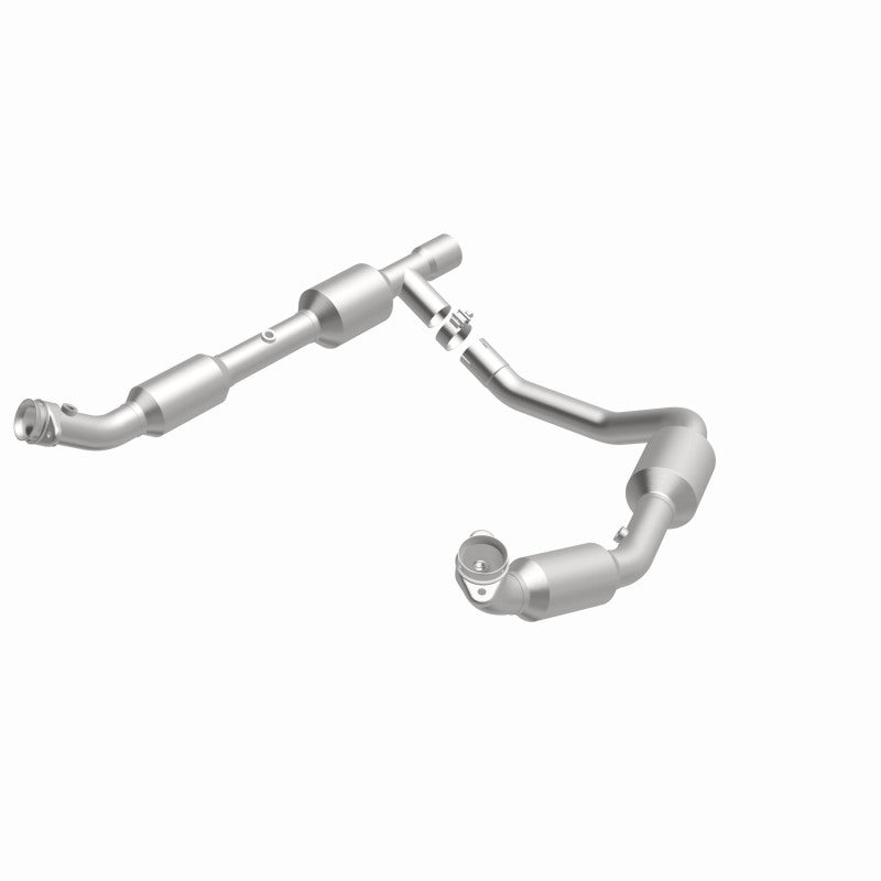 MagnaFlow Direct Fit Catalytic Converter 05-06 Ford E-350 Super Duty 5.4L